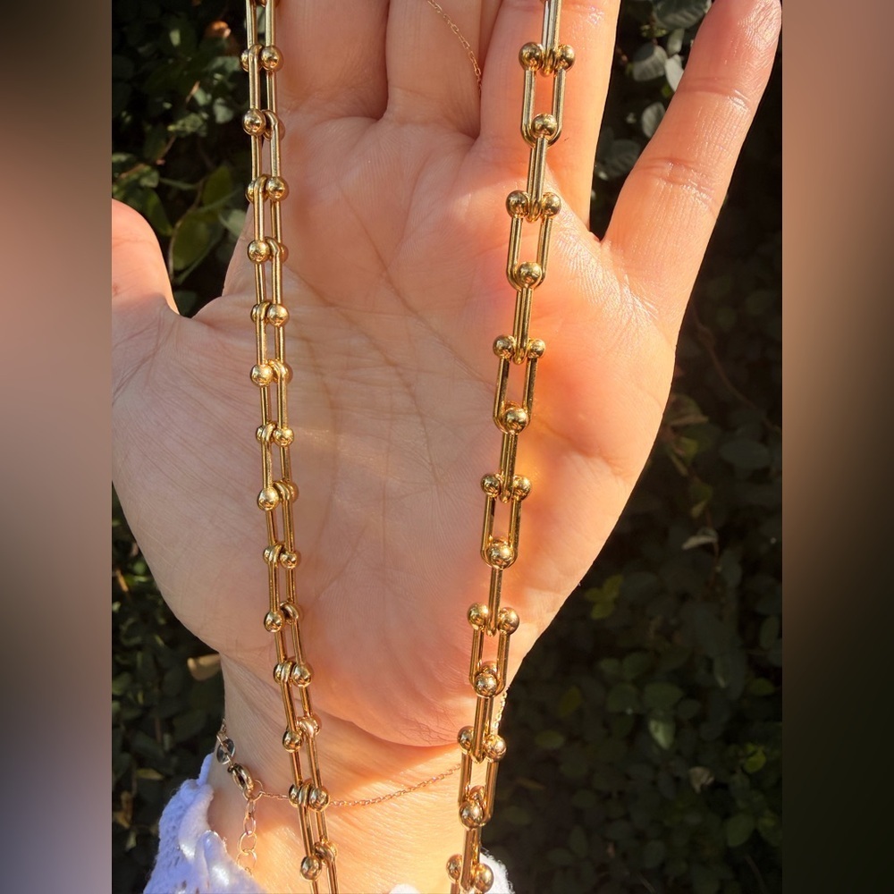 Hardware Graduated Link Gold Chain Necklace
Stainless Steel Waterproof - Picture 9 of 9